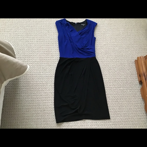 Dresses - Picture 2 of 8